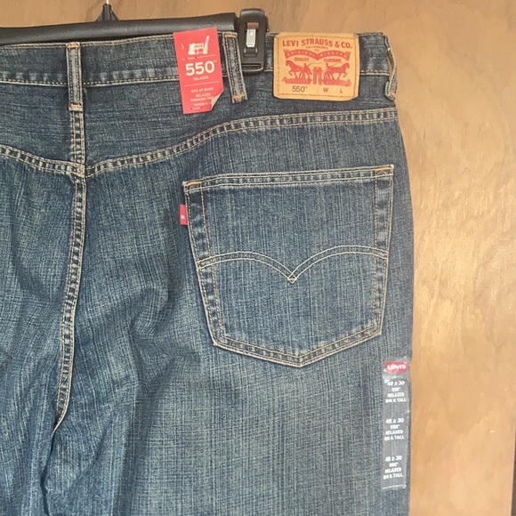Levi’s 550 relaxed 48 x 30 big and tall men’s jean - Picture 6 of 17